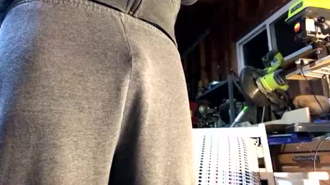 Snapshot of jawssharkparty chatting on October 9, 5:24 am Jaws  online show from October 9, 5:24 am