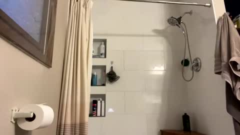 Snapshot of jawssharkparty chatting on February 11, 11:33 pm Jaws  online show from February 11, 11:33 pm