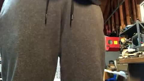 Snapshot of jawssharkparty chatting on October 17, 4:16 am Jaws  online show from October 17, 4:16 am