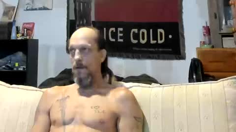 Snapshot of jay_short7863 chatting on October 19, 12:32 pm O F jay short786 online show from October 19, 12:32 pm