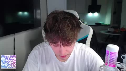 Jayce online show from April 5, 2:03 pm