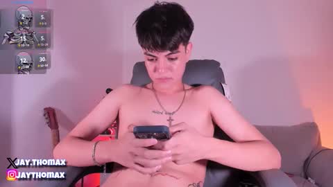 jaythomax online show from February 5, 6:45 am