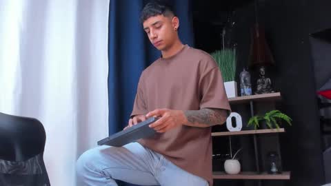 jaze_bradley online show from November 27, 11:51 am