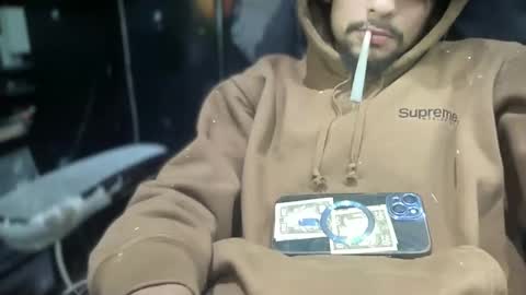 Royal Family online show from October 26, 3:18 am