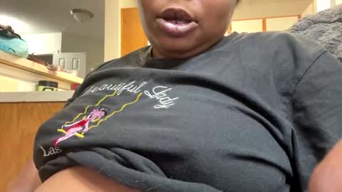 Snapshot of jccaramelbarbie12 chatting on February 6, 12:11 am JCCaramelbarbie online show from February 6, 12:11 am