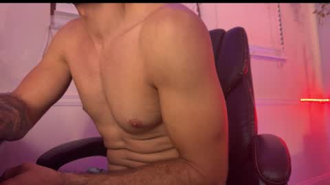 JcMax305 online show from January 13, 8:49 pm