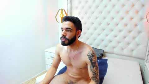 JEAN online show from April 16, 9:15 pm