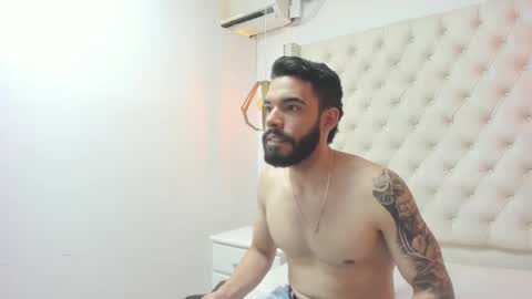 JEAN online show from April 21, 8:38 pm