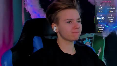 jean_wilsons online show from March 9, 11:15 am