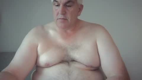 dadbody71 online show from May 9, 1:11 am