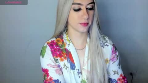  ashley   online show from April 15, 10:07 am