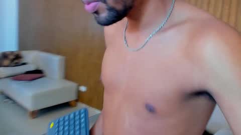 Snapshot of jeff_nick chatting on September 18, 11:58 am Jeff Nick online show from September 18, 11:58 am