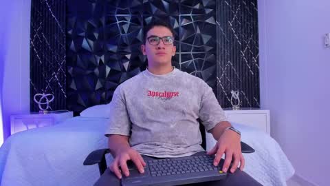 Jeff online show from October 28, 8:32 pm