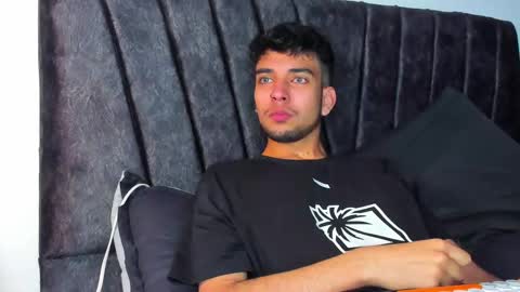 jei online show from October 25, 11:09 am