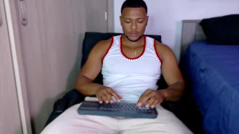 jeicowesst online show from July 19, 9:28 pm