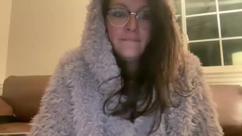 Snapshot of jellybeanin chatting on December 15, 4:18 am Jelli online show from December 15, 4:18 am