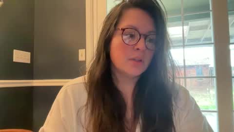 Snapshot of jellybeanin chatting on December 24, 8:27 pm Jelli online show from December 24, 8:27 pm