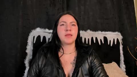 jeniferpowell_nm online show from December 6, 12:18 am