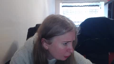 JenisAndPeter online show from March 11, 9:34 am