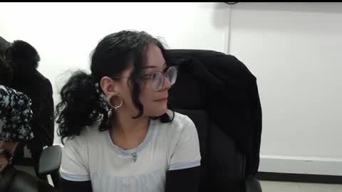 jenn online show from September 10, 4:41 pm