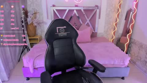 jenna_tay1 online show from April 21, 1:42 am