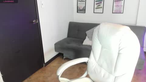 jennaa_cooper online show from March 8, 3:49 pm