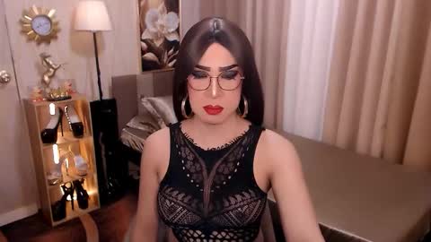 jenniegarcia online show from February 8, 7:50 pm