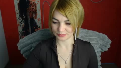 Jennifer online show from March 10, 6:51 am