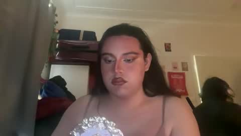 jennifer_robbie online show from June 10, 4:45 am
