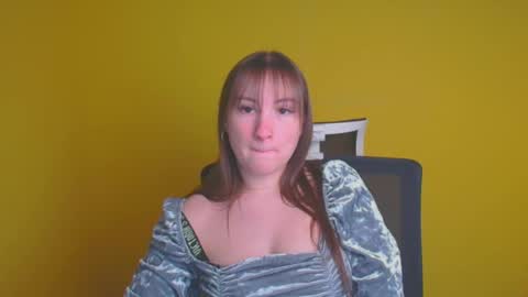 Snapshot of jennifer_xo_ chatting on February 3, 9:52 am Jennifer online show from February 3, 9:52 am