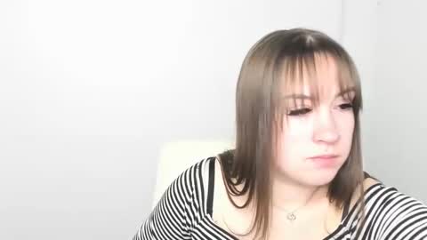 Snapshot of jennifer_xo_ chatting on March 12, 6:40 am Jennifer online show from March 12, 6:40 am