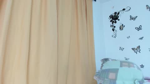 jenniferloveyou online show from December 16, 4:35 pm