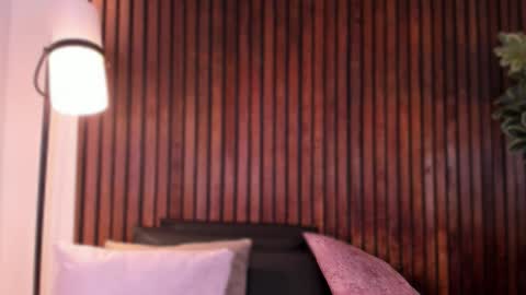     online show from December 15, 12:56 pm