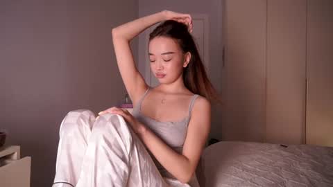 call me Jenny online show from June 12, 3:44 pm