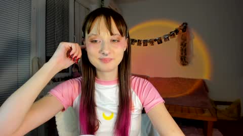 Snapshot of jenny_cox_love chatting on December 5, 6:28 pm Jennifer Jenny Darling   online show from December 5, 6:28 pm