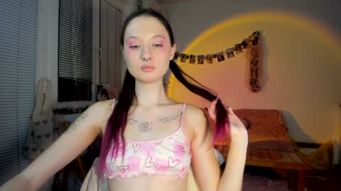 Snapshot of jenny_cox_love chatting on December 4, 7:28 pm Jennifer Jenny Darling   online show from December 4, 7:28 pm