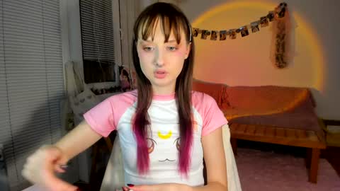 Snapshot of jenny_cox_love chatting on December 5, 9:33 pm Jennifer Jenny Darling   online show from December 5, 9:33 pm