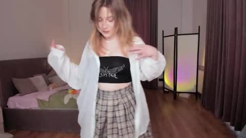 Jenny my next stream is on Saturday at 1 pmUTC Welcome to my WhatsApp 3 online show from April 14, 11:46 am