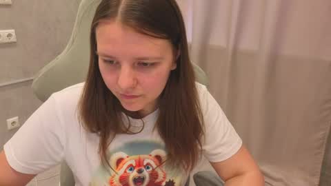 Jenny online show from June 5, 9:26 am
