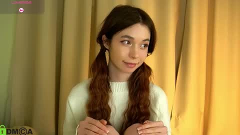 Snapshot of jenny_lylu chatting on February 14, 2:50 am Ori online show from February 14, 2:50 am