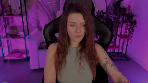 Snapshot of jennydens chatting on March 6, 8:19 am Jenny NO Nude online show from March 6, 8:19 am