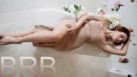 Snapshot of jennydens chatting on October 28, 4:52 pm Jenny NO Nude online show from October 28, 4:52 pm