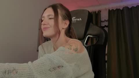 Snapshot of jennydens chatting on September 26, 3:20 pm Jenny NO Nude online show from September 26, 3:20 pm