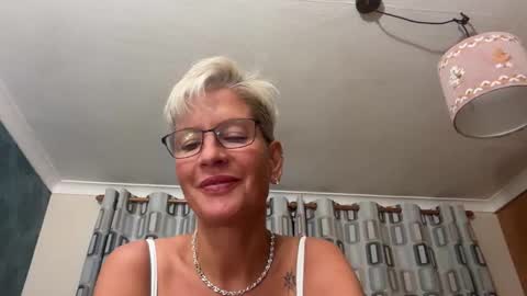 JennyHazel online show from September 17, 7:39 pm