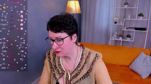 Jenny online show from February 5, 9:02 am