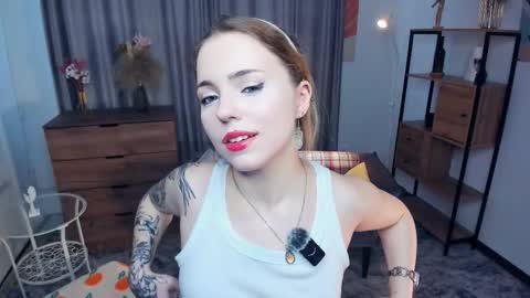 Jennys - you can call me Jenny or Jenn online show from January 13, 9:17 am