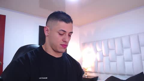 Jeremy lane online show from March 29, 11:39 pm