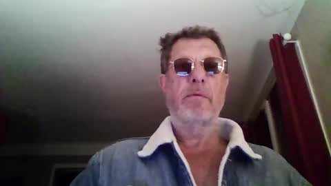 jerflor online show from March 17, 1:43 am