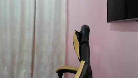 Snapshot of jerkaholic_aneca chatting on February 5, 4:27 am jerkaholic_aneca online show from February 5, 4:27 am