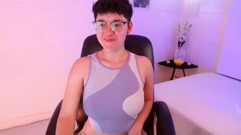 Snapshot of jero_harper1 chatting on October 14, 4:10 pm jero harper1 online show from October 14, 4:10 pm